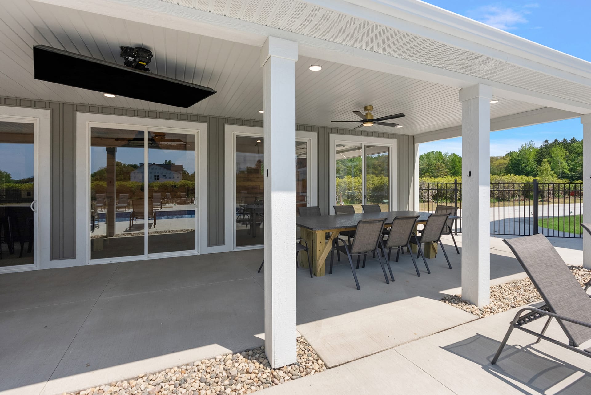 Blueberry Grand Retreat 44