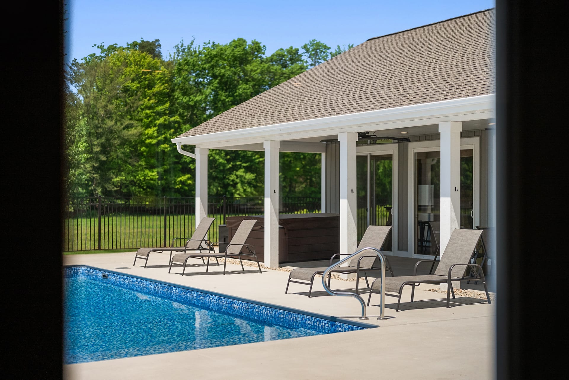 Blueberry Grand Retreat 55